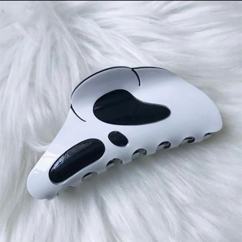 3 For $35 👻 Ghost Face Acrylic Acetate Hair Clip